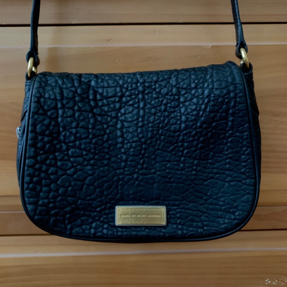Marc by Marc Jacobs Black Crossbody - Picture 3 of 9